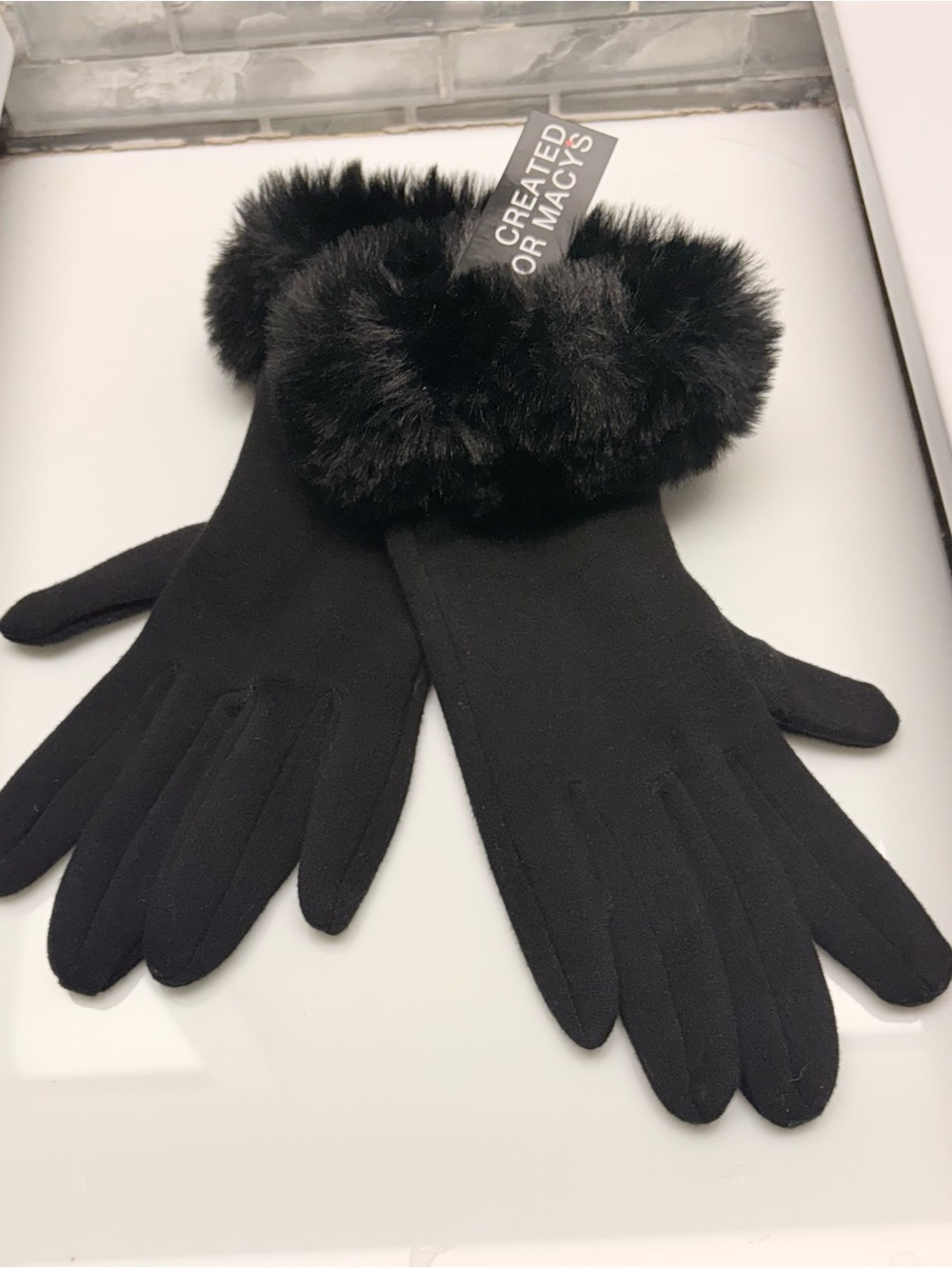 NWT Macy's Black TextingTouchscreen Gloves Winter SoftWarm Plush Faux Fur Cuff